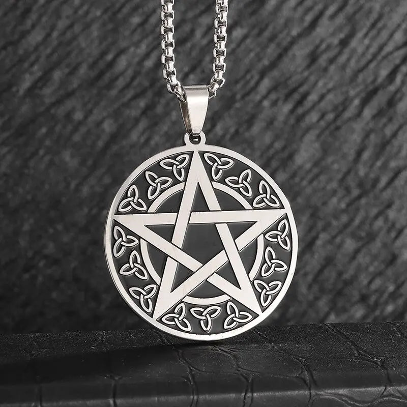 Stylish Celtic Moon Pendant Witchcraft Witch\\'s Knot Necklace for Men Women Personality Charm Amulet Jewelry