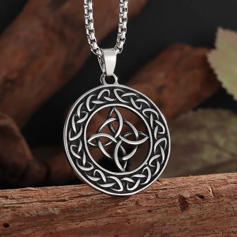 Stylish Celtic Moon Pendant Witchcraft Witch\\'s Knot Necklace for Men Women Personality Charm Amulet Jewelry