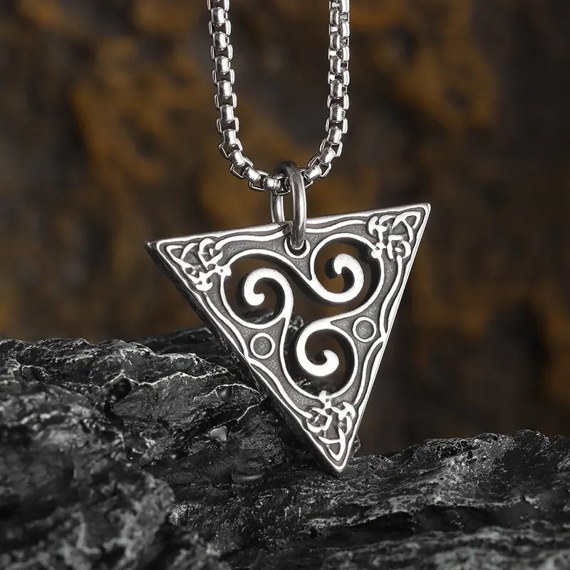 Stylish Celtic Moon Pendant Witchcraft Witch\\'s Knot Necklace for Men Women Personality Charm Amulet Jewelry